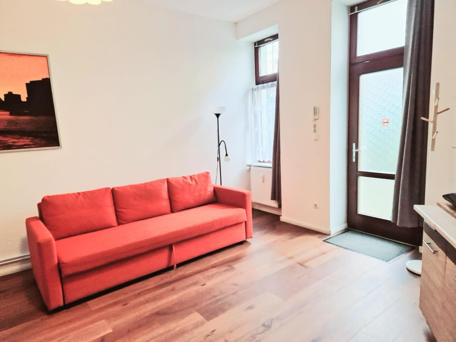 City Studio Apartment For 4, Near Sonnenallee Берлин Экстерьер фото